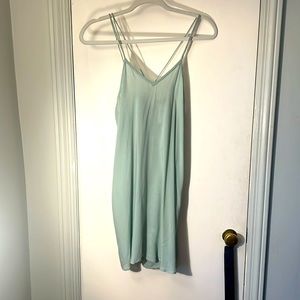 Iconic Acacia coverup in Tidal like new